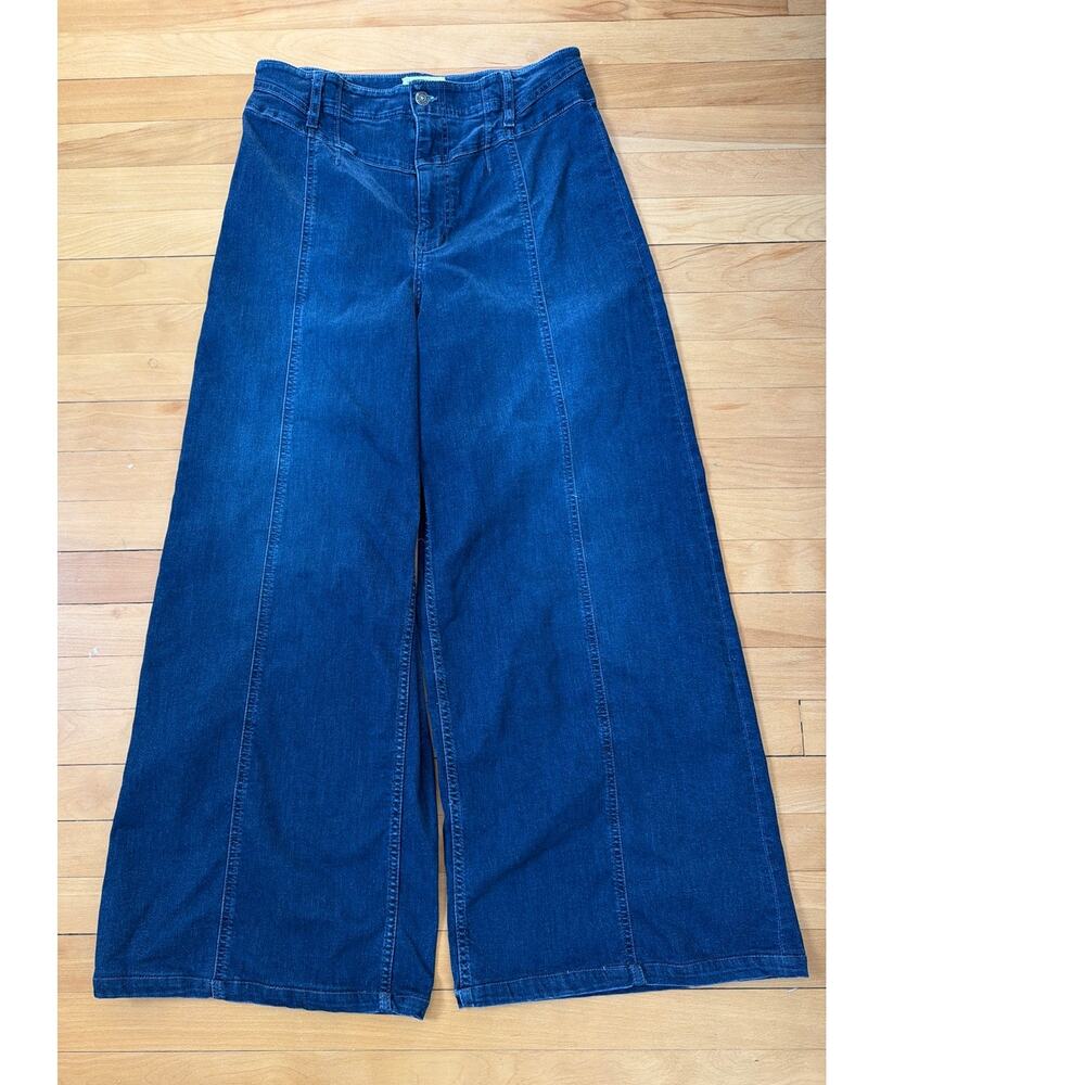 We The Free Size 32 Pocketless Dark Wash Barrel Leg High Rise Jeans